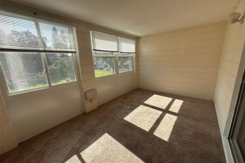 Condo in Clearwater, Florida, 1 bedroom  № 1539640 - photo 16