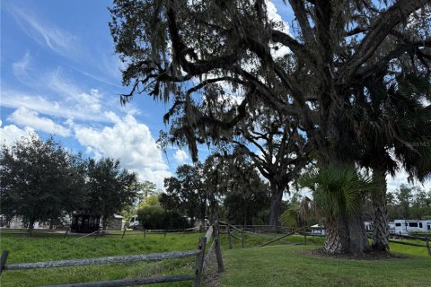 Terreno en venta en Silver Springs Shores, Florida № 1901754 - foto 11