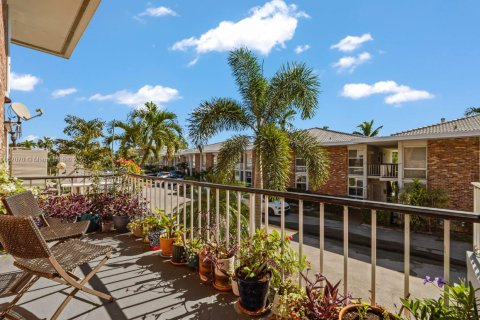 Condominio en venta en Hialeah, Florida, 3 dormitorios, 202.53 m2 № 1897530 - foto 6