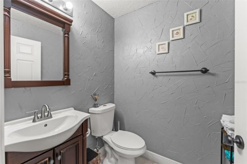 House in Orlando, Florida 5 bedrooms, 257.43 sq.m. № 2312395 - photo 8