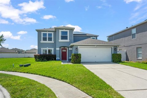 House in Orlando, Florida 5 bedrooms, 257.43 sq.m. № 2312395 - photo 2