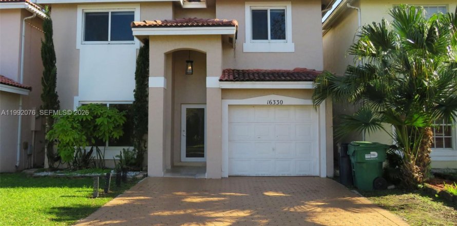 Villa ou maison à Miami, Floride 4 chambres, 177.07 m2 № 2062481