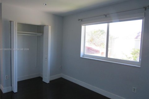 Villa ou maison à vendre à Miami, Floride: 4 chambres, 177.07 m2 № 2062481 - photo 22