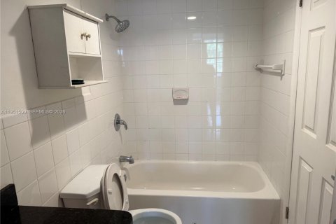 Купить кондоминиум в Норт-Майами-Бич, Флорида 1 спальня, 75.72м2, № 2007393 - фото 6