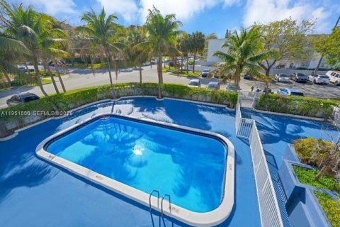 Купить кондоминиум в Норт-Майами-Бич, Флорида 1 спальня, 75.72м2, № 2007393 - фото 20