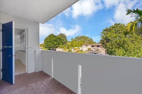 Купить кондоминиум в Норт-Майами-Бич, Флорида 1 спальня, 75.72м2, № 2007393 - фото 18