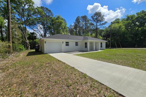House in Ocklawaha, Florida 3 bedrooms, 121.7 sq.m. № 2232987 - photo 7