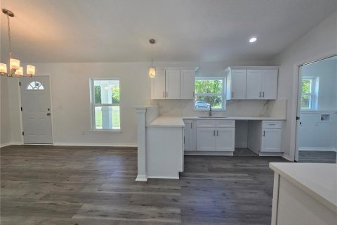 House in Ocklawaha, Florida 3 bedrooms, 121.7 sq.m. № 2232987 - photo 28