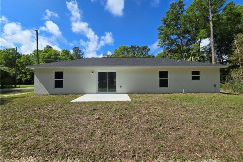 House in Ocklawaha, Florida 3 bedrooms, 121.7 sq.m. № 2232987 - photo 4