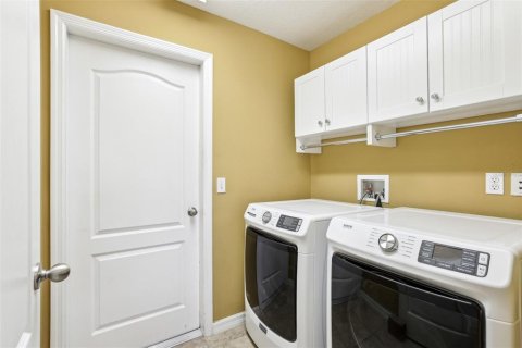 Casa en venta en Kissimmee, Florida, 3 dormitorios, 218.13 m2 № 1107400 - foto 29