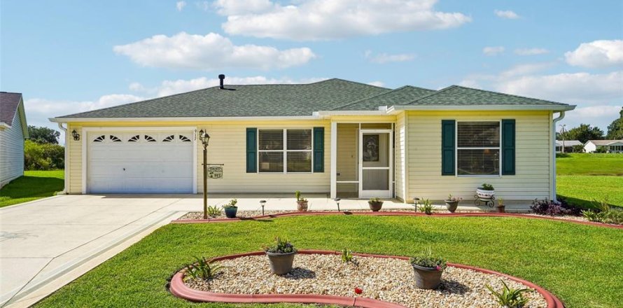 Casa en The Villages, Florida 2 dormitorios, 111.67 m2 № 2207159