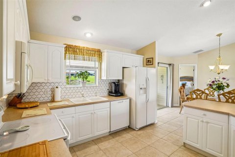 Casa en venta en The Villages, Florida, 2 dormitorios, 111.67 m2 № 2207159 - foto 16