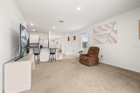 House in Haines City, Florida 3 bedrooms, 140.75 sq.m. № 2228373 - photo 22