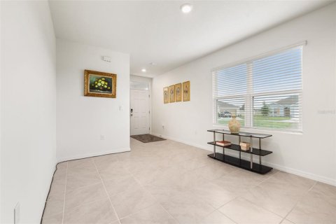 House in Haines City, Florida 3 bedrooms, 140.75 sq.m. № 2228373 - photo 14