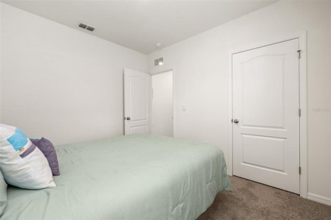 House in Haines City, Florida 3 bedrooms, 140.75 sq.m. № 2228373 - photo 30
