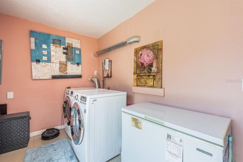 Casa en venta en Saint Petersburg, Florida, 2 dormitorios, 105.91 m2 № 1836942 - foto 19