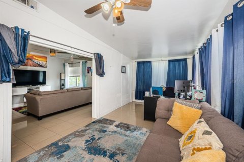 Casa en venta en Saint Petersburg, Florida, 2 dormitorios, 105.91 m2 № 1836942 - foto 9