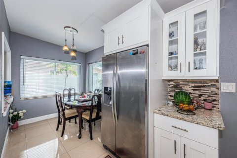 Casa en venta en Saint Petersburg, Florida, 2 dormitorios, 105.91 m2 № 1836942 - foto 10