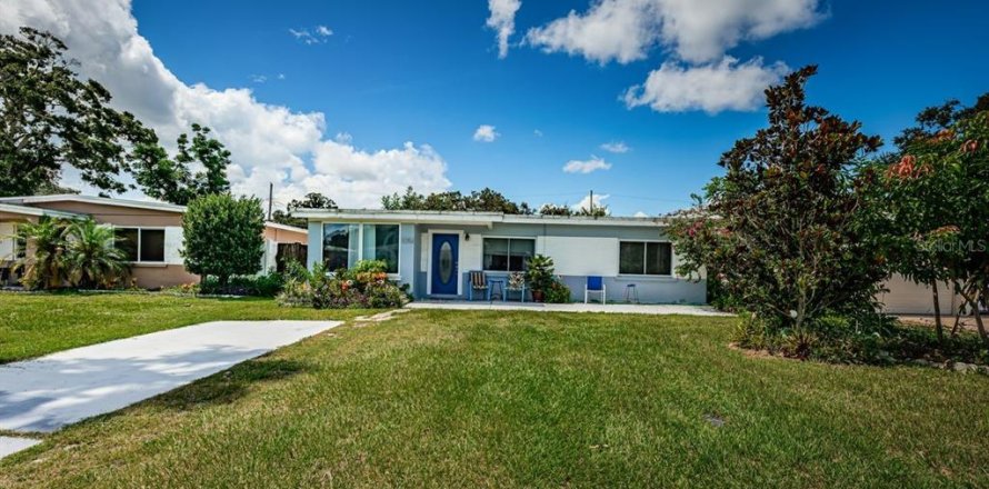 Casa en Saint Petersburg, Florida 2 dormitorios, 105.91 m2 № 1836942
