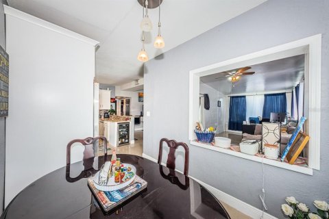 Casa en venta en Saint Petersburg, Florida, 2 dormitorios, 105.91 m2 № 1836942 - foto 12