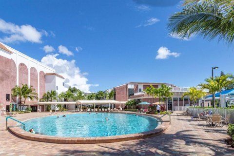 Condo in Deerfield Beach, Florida, 1 bedroom  № 2178197 - photo 27