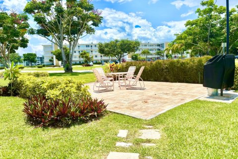 Condo in Deerfield Beach, Florida, 1 bedroom  № 2178197
