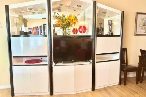 Condo in Deerfield Beach, Florida, 1 bedroom  № 2178197 - photo 6