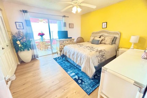 Condo in Deerfield Beach, Florida, 1 bedroom  № 2178197 - photo 12