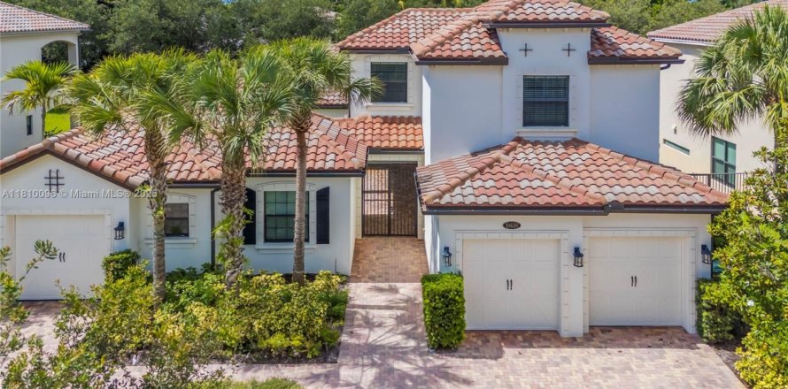 House in Cooper City, Florida 5 bedrooms, 352.84 sq.m. № 1777586