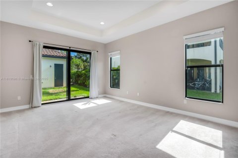 House in Cooper City, Florida 5 bedrooms, 352.84 sq.m. № 1777586 - photo 23