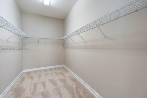House in Cooper City, Florida 5 bedrooms, 352.84 sq.m. № 1777586 - photo 26