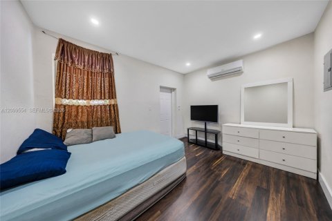 Immobilier commercial à vendre à Miami, Floride: 177.81 m2 № 2397501 - photo 14
