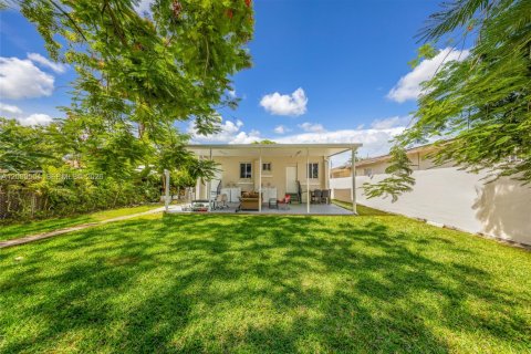 Immobilier commercial à vendre à Miami, Floride: 177.81 m2 № 2397501 - photo 20