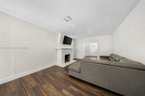 Immobilier commercial à vendre à Miami, Floride: 177.81 m2 № 2397501 - photo 27