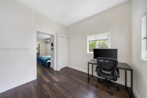 Immobilier commercial à vendre à Miami, Floride: 177.81 m2 № 2397501 - photo 5