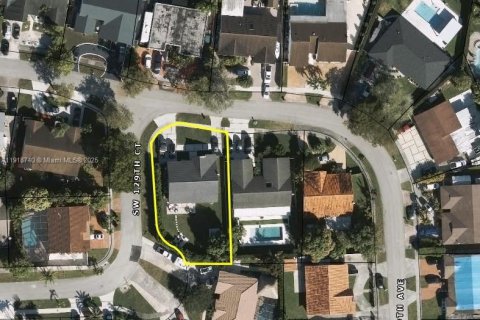 Casa en venta en Miami, Florida, 3 dormitorios, 175.68 m2 № 1972122 - foto 5