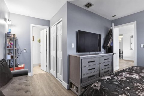 Condominio en venta en Coral Springs, Florida, 2 dormitorios, 78.04 m2 № 2245452 - foto 12