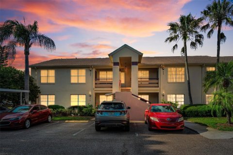 Condo in New Port Richey, Florida, 2 bedrooms  № 2203228