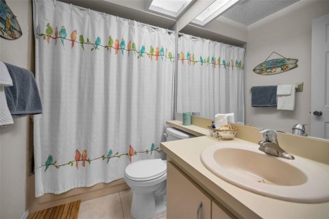 Condo in New Port Richey, Florida, 2 bedrooms № 2203228 - photo 22