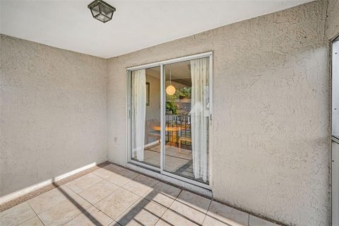 Condo in New Port Richey, Florida, 2 bedrooms № 2203228 - photo 28