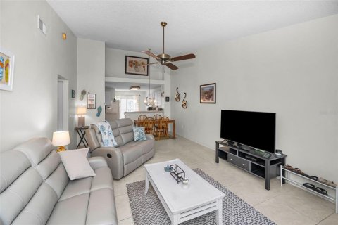 Condo in New Port Richey, Florida, 2 bedrooms № 2203228 - photo 29