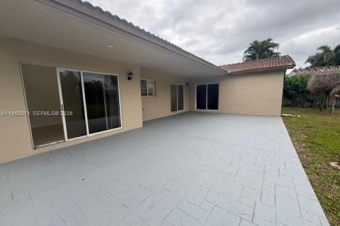 Купить виллу или дом в Майами, Флорида 4 спальни, 150.13м2, № 2005740 - фото 30