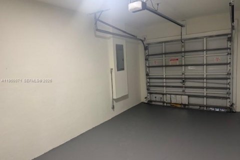 Купить виллу или дом в Майами, Флорида 4 спальни, 150.13м2, № 2005740 - фото 28