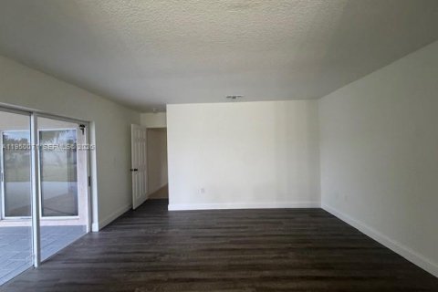 Купить виллу или дом в Майами, Флорида 4 спальни, 150.13м2, № 2005740 - фото 26