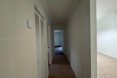 Купить виллу или дом в Майами, Флорида 4 спальни, 150.13м2, № 2005740 - фото 19