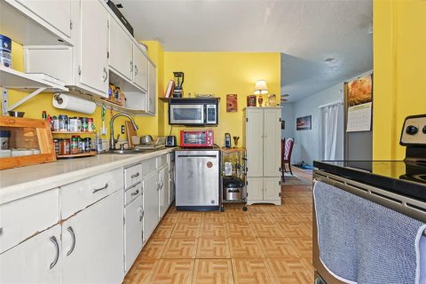 Casa en venta en Saint Petersburg, Florida, 3 dormitorios, 133.04 m2 № 2381044 - foto 10