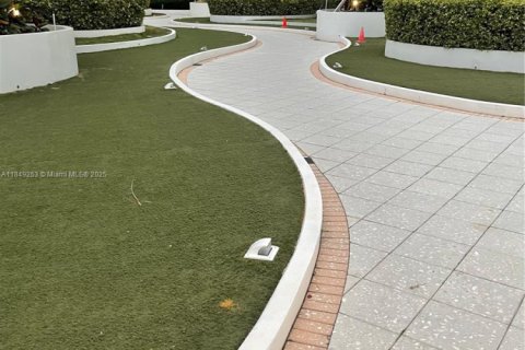 Снять в аренду кондоминиум в Майами-Бич, Флорида 1 спальня, 82.68м2, № 2035071 - фото 22