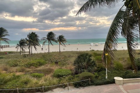 Снять в аренду кондоминиум в Майами-Бич, Флорида 1 спальня, 82.68м2, № 2035071 - фото 25