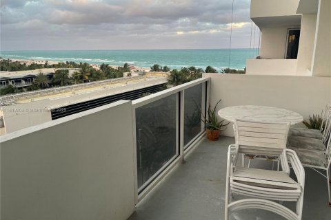 Снять в аренду кондоминиум в Майами-Бич, Флорида 1 спальня, 82.68м2, № 2035071 - фото 12