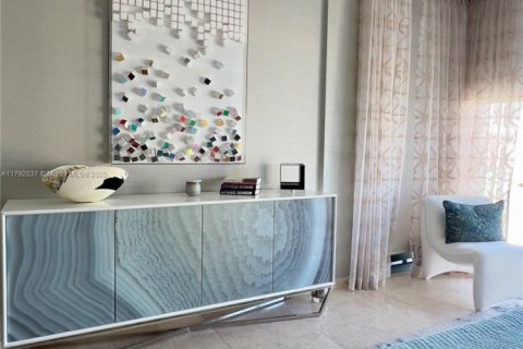 Copropriété à vendre à Miami, Floride: 2 chambres, 117.52 m2 № 1939490 - photo 15